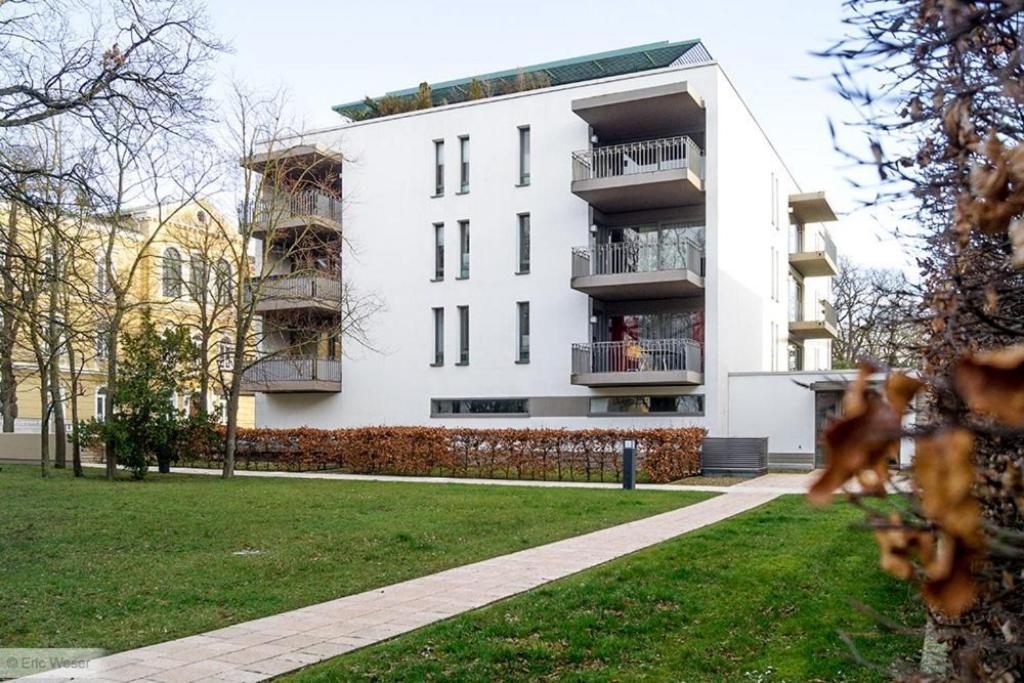 Residenz/Arne Apartment รอสต็อค ภายนอก รูปภาพ
