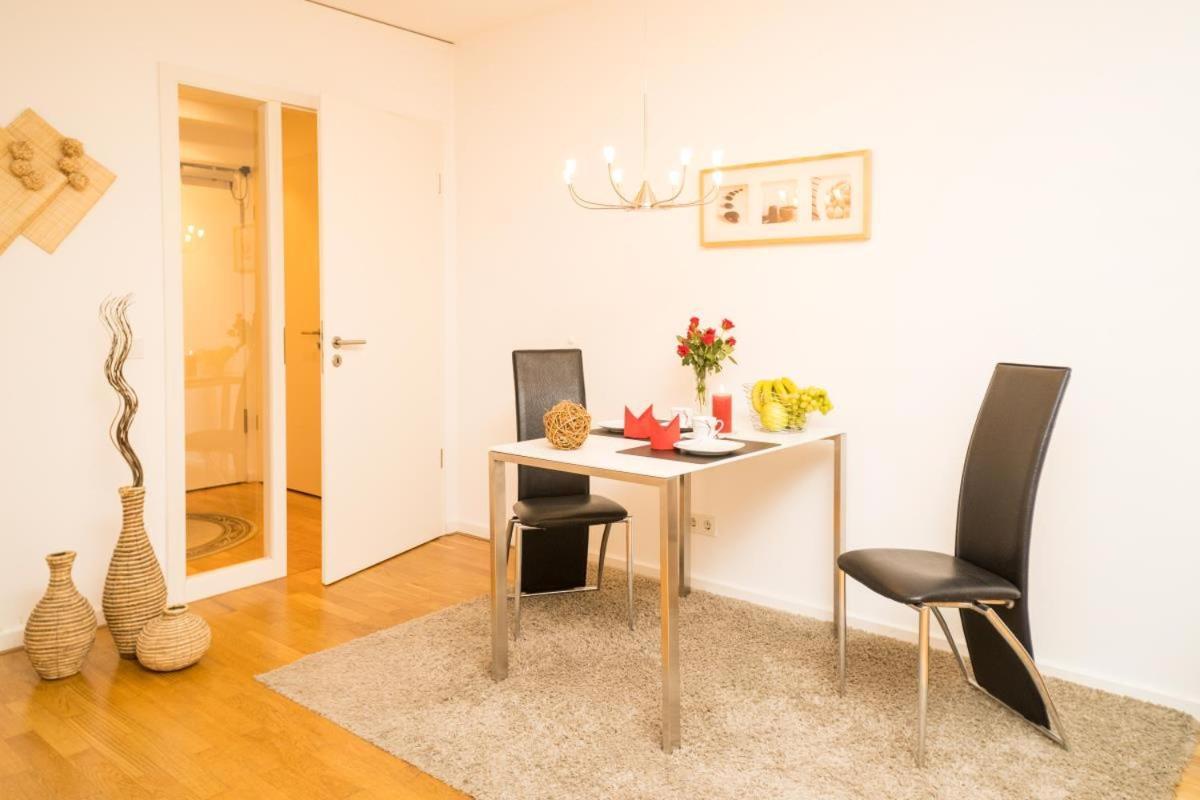 Residenz/Arne Apartment รอสต็อค ภายนอก รูปภาพ